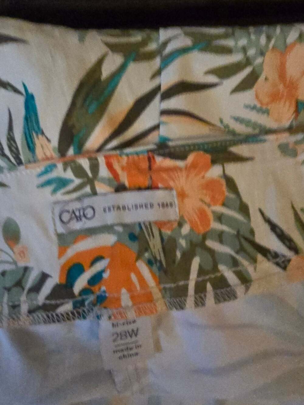 Cato Women's Hi-Rise Tropical Floral Print Ankle Pants Size 28W - Picture 5 of 6